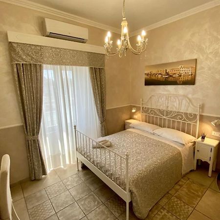 Domus Valadier B&B Guesthouse Φιουμιτσίνο Εξωτερικό φωτογραφία