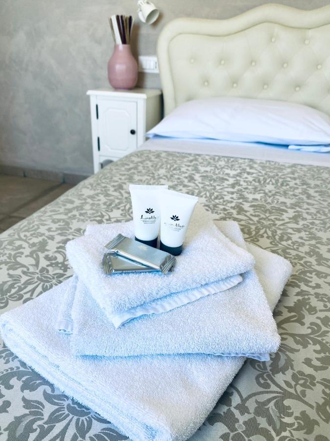 Domus Valadier B&B Guesthouse Φιουμιτσίνο Εξωτερικό φωτογραφία