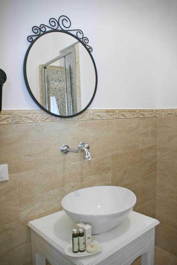Domus Valadier B&B Guesthouse Φιουμιτσίνο Εξωτερικό φωτογραφία